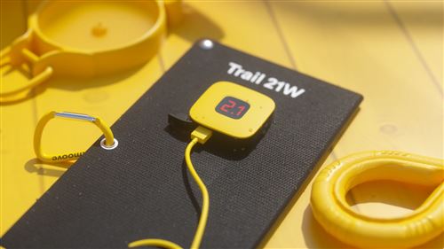 Carregador solar dobrável X Moov em ETFE para celulares com mosquetão integrado. – Image 4