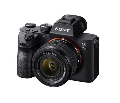 Kit Fnac com Sony Alpha 7III Black Hybrid Camera + Lentes FE 28-60 mm f/4-5.6 + FE 50 mm f/1.8 + bateria Sony NP-FZ100 adicional